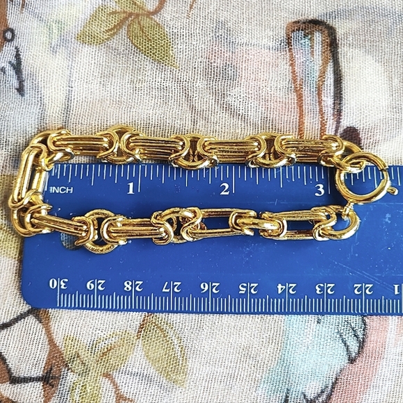 Brilliant Gold Tone Heavy Link Modern Dual Paper Clip Industrial Chain Bracelet - Picture 4 of 7